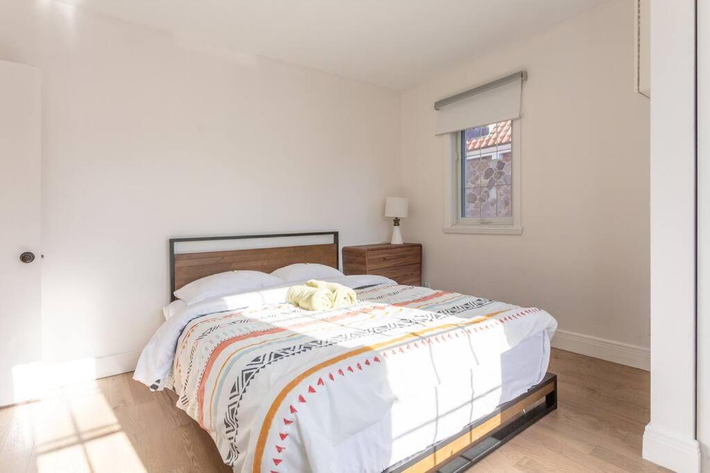 Free Parking, Beautiful 4 1/2- 2 Bedroom Apartment Montréal Exteriör bild