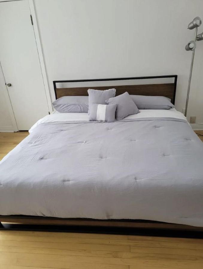 Free Parking, Beautiful 4 1/2- 2 Bedroom Apartment Montréal Exteriör bild