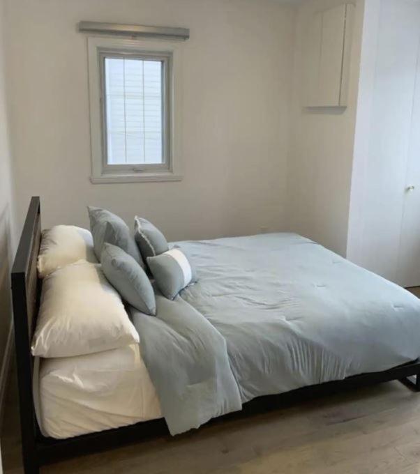 Free Parking, Beautiful 4 1/2- 2 Bedroom Apartment Montréal Exteriör bild